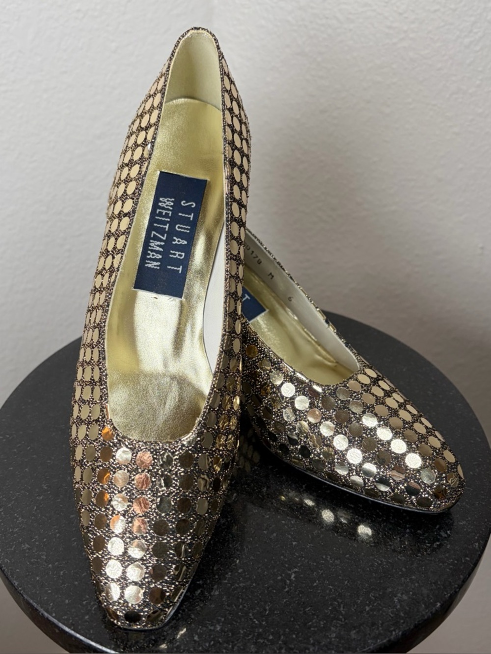 Stuart Weitzman Vintage Gold Metallic Sequin Kitten Heel Pump - Size 6